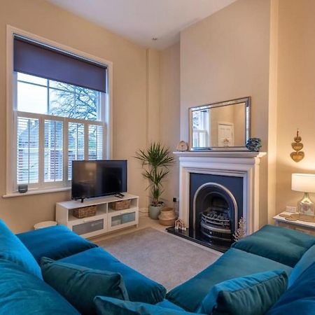 Choristers Mews: Luxury Cottage A Stones Throw From The Cathedral! Lincoln Buitenkant foto