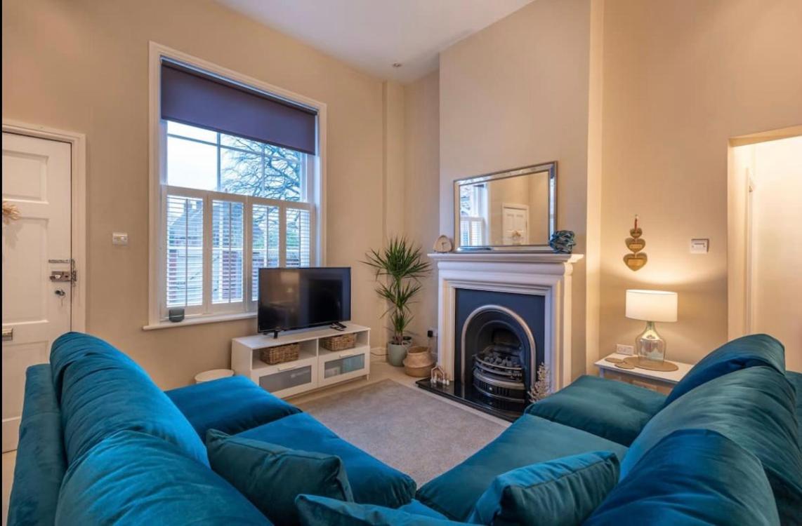 Choristers Mews: Luxury Cottage A Stones Throw From The Cathedral! Lincoln Buitenkant foto